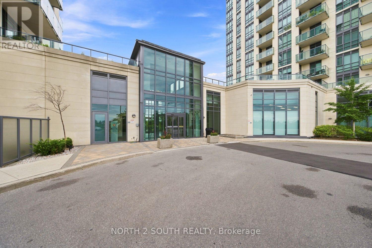 804 - 65 Yorkland Boulevard, Brampton, Ontario  L6P 1B9 - Photo 2 - W13752480