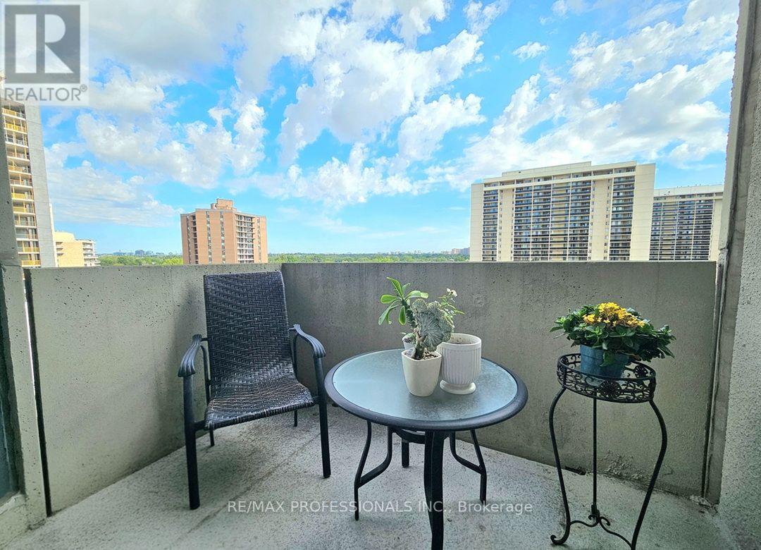 E41 - 300 Mill Road, Toronto, Ontario  M9C 4W7 - Photo 10 - W13752560