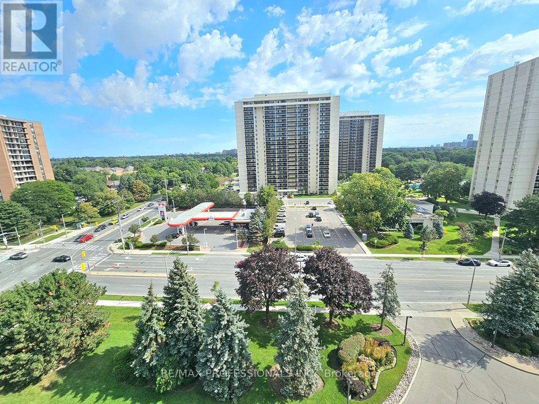 E41 - 300 Mill Road, Toronto, Ontario  M9C 4W7 - Photo 11 - W13752560