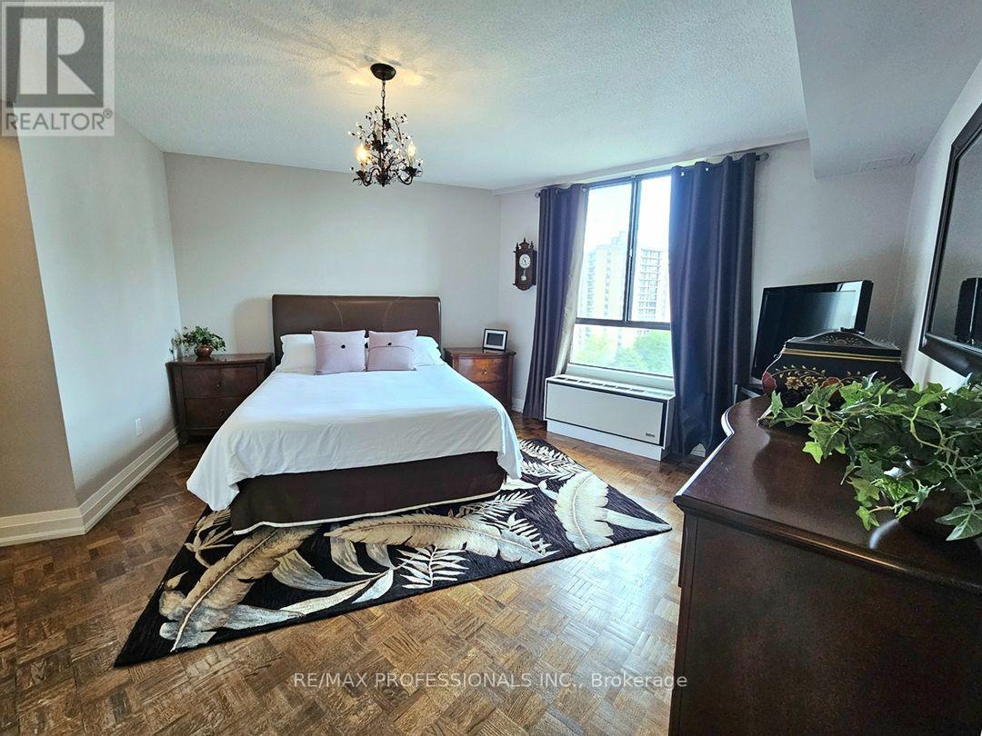 E41 - 300 Mill Road, Toronto, Ontario  M9C 4W7 - Photo 17 - W13752560