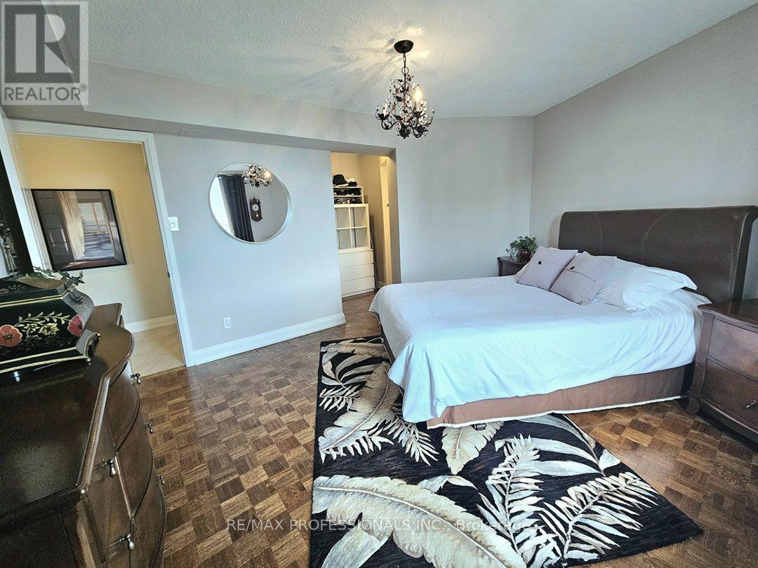 E41 - 300 Mill Road, Toronto, Ontario  M9C 4W7 - Photo 19 - W13752560