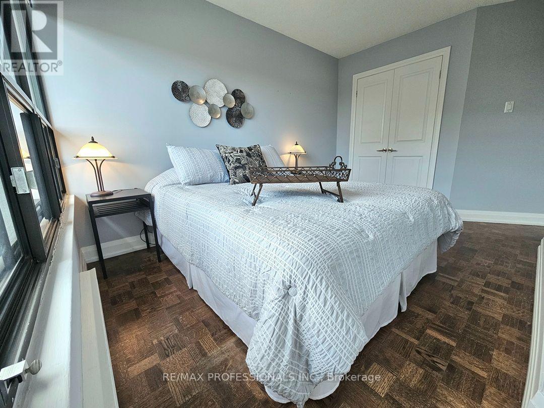 E41 - 300 Mill Road, Toronto, Ontario  M9C 4W7 - Photo 26 - W13752560