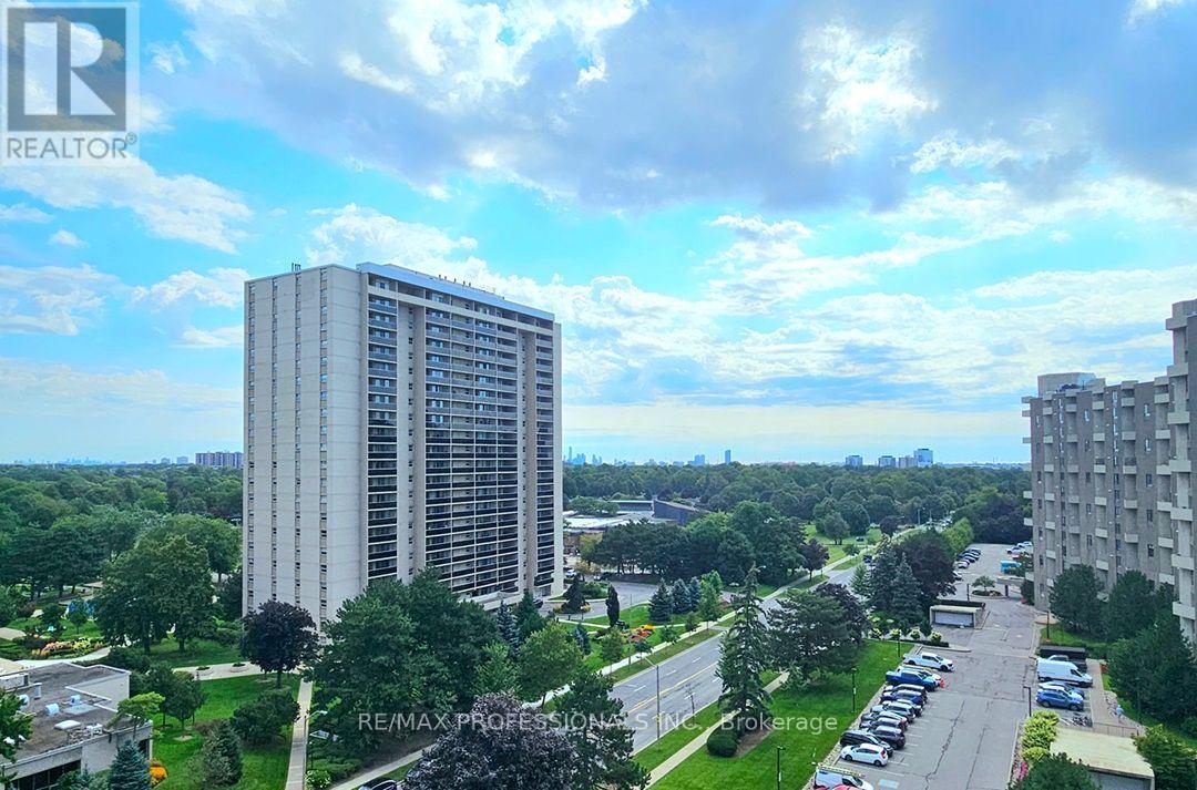 E41 - 300 Mill Road, Toronto, Ontario  M9C 4W7 - Photo 29 - W13752560