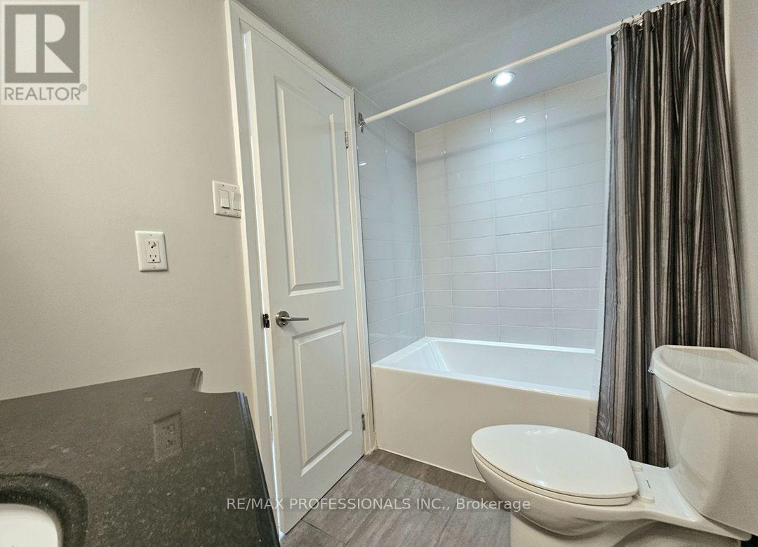 E41 - 300 Mill Road, Toronto, Ontario  M9C 4W7 - Photo 35 - W13752560