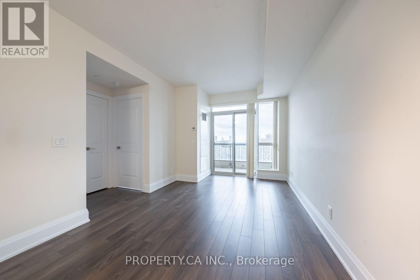 613 - 1 Old Mill Drive, Toronto, Ontario  M6S 0A1 - Photo 11 - W13752586