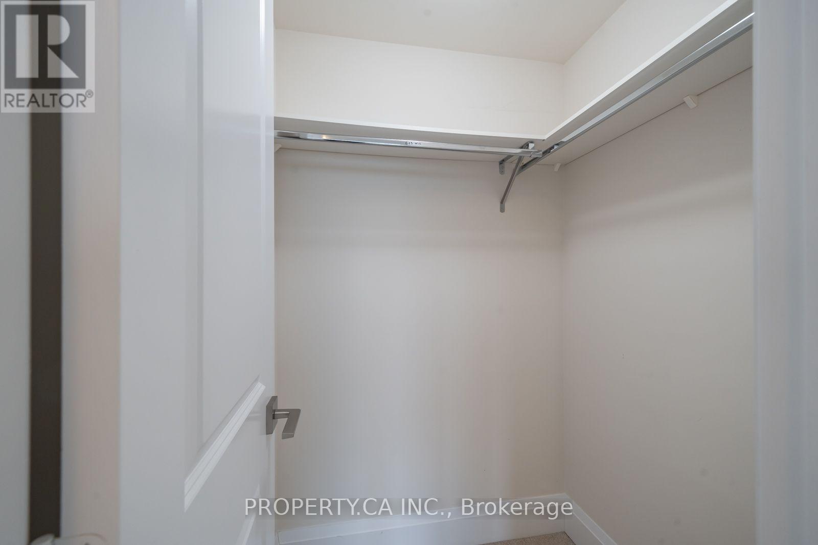 613 - 1 Old Mill Drive, Toronto, Ontario  M6S 0A1 - Photo 16 - W13752586