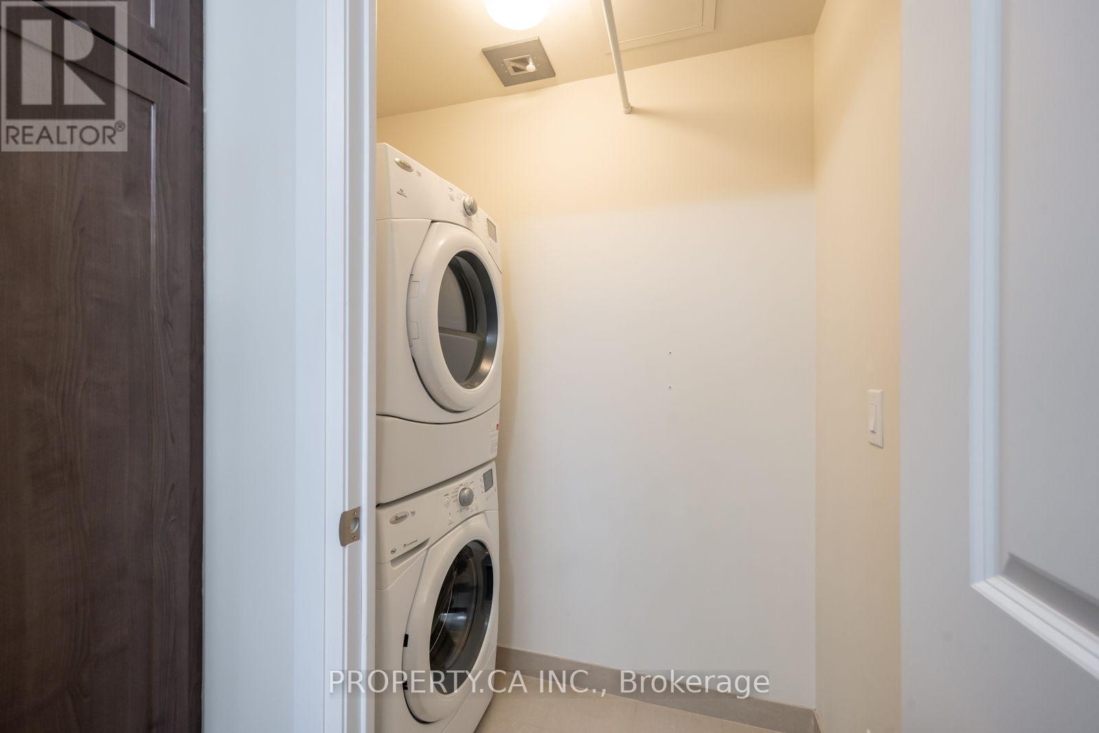613 - 1 Old Mill Drive, Toronto, Ontario  M6S 0A1 - Photo 21 - W13752586
