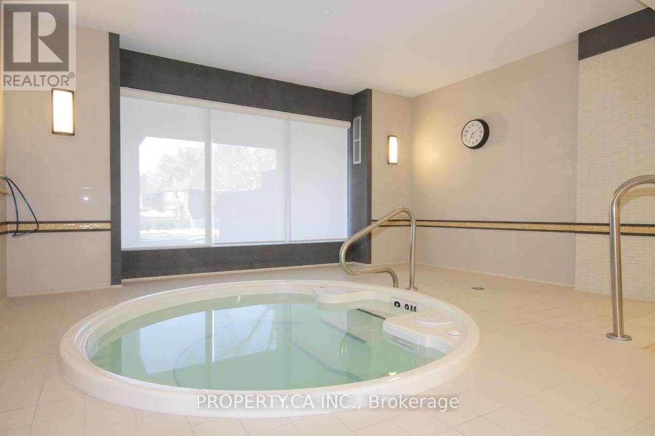 613 - 1 Old Mill Drive, Toronto, Ontario  M6S 0A1 - Photo 32 - W13752586