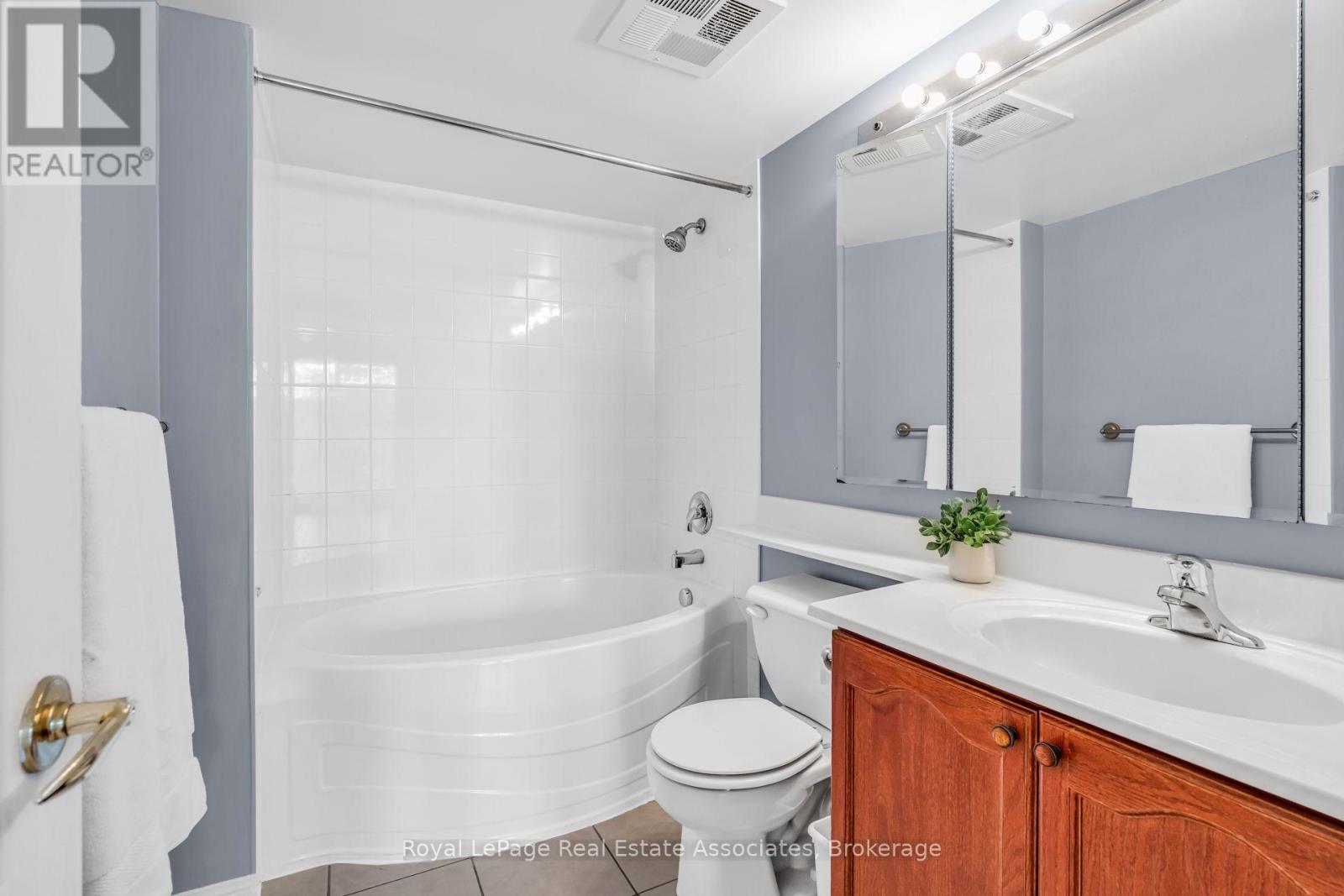 208 - 1140 Parkwest Place, Mississauga, Ontario  L5E 3K9 - Photo 28 - W13752588
