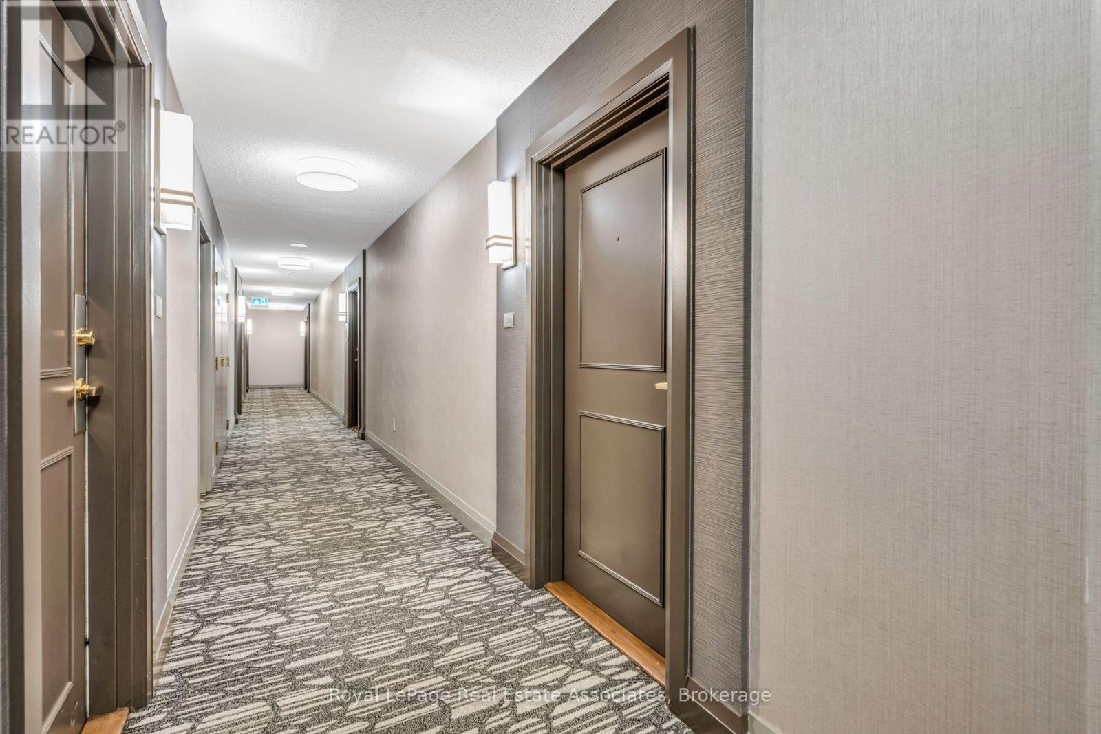 208 - 1140 Parkwest Place, Mississauga, Ontario  L5E 3K9 - Photo 4 - W13752588