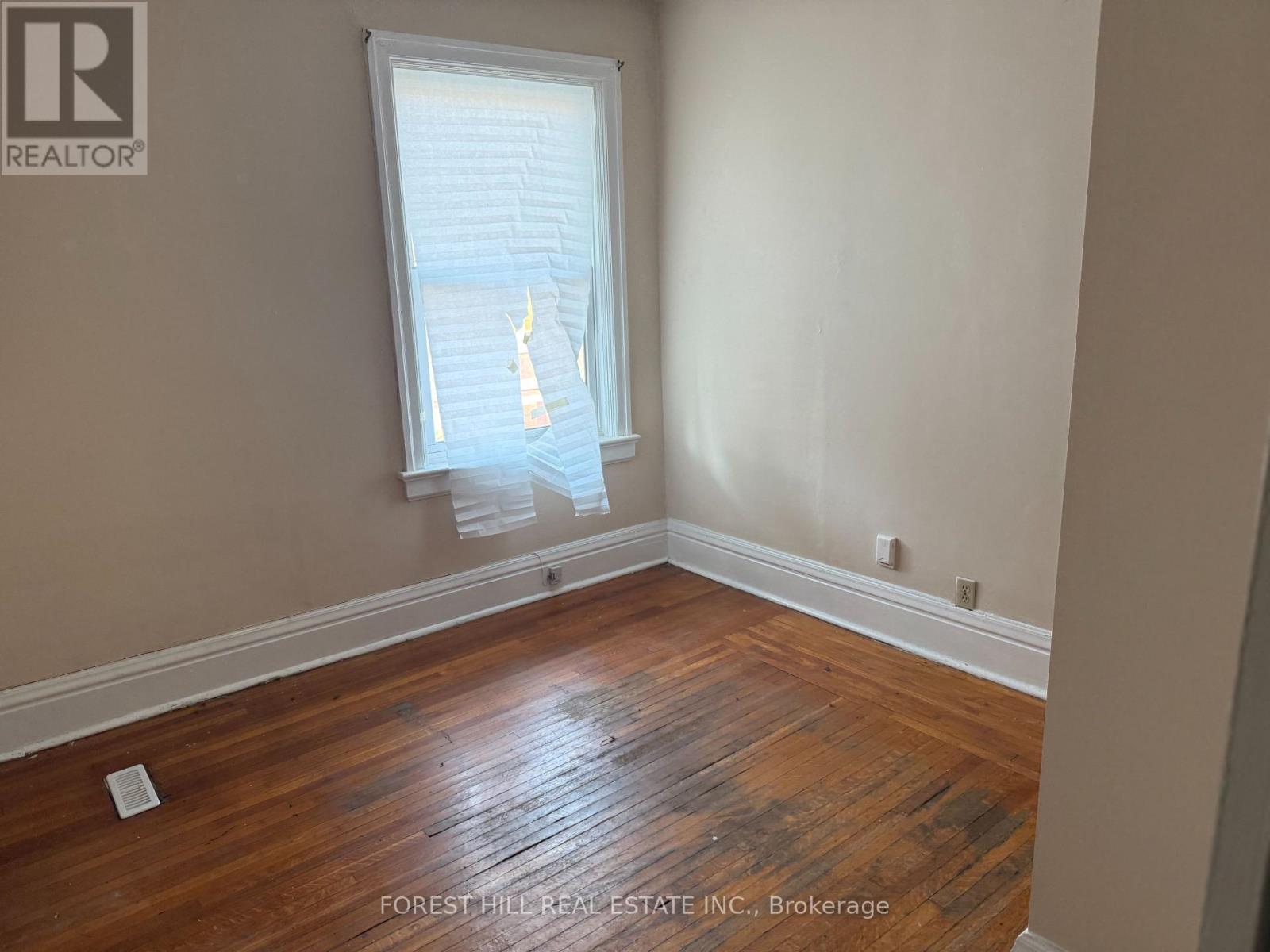 63 Alhambra Avenue, Toronto, Ontario  M6R 2S4 - Photo 5 - W13752638