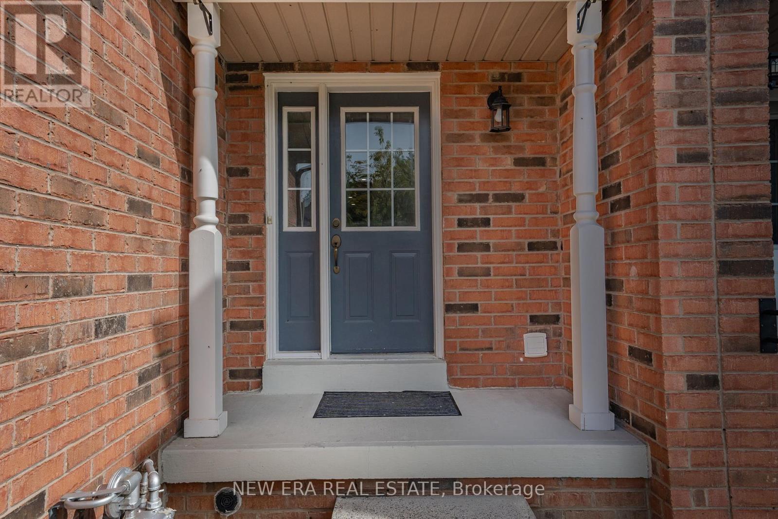 25 Berkindale Court, Brampton, Ontario  L6Y 5G1 - Photo 3 - W13752646