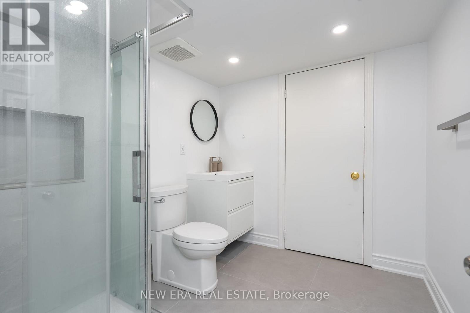 25 Berkindale Court, Brampton, Ontario  L6Y 5G1 - Photo 32 - W13752646