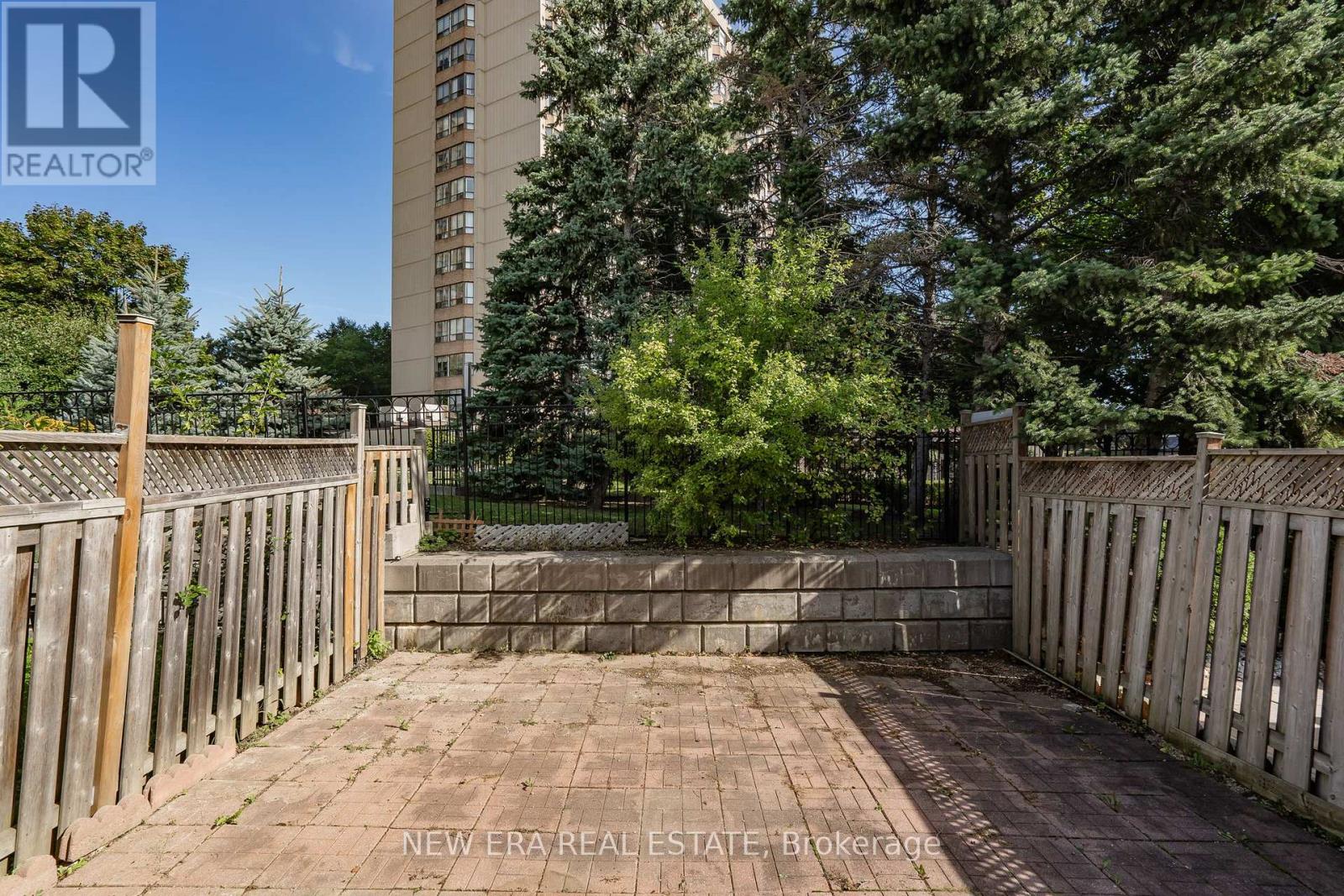 25 Berkindale Court, Brampton, Ontario  L6Y 5G1 - Photo 39 - W13752646