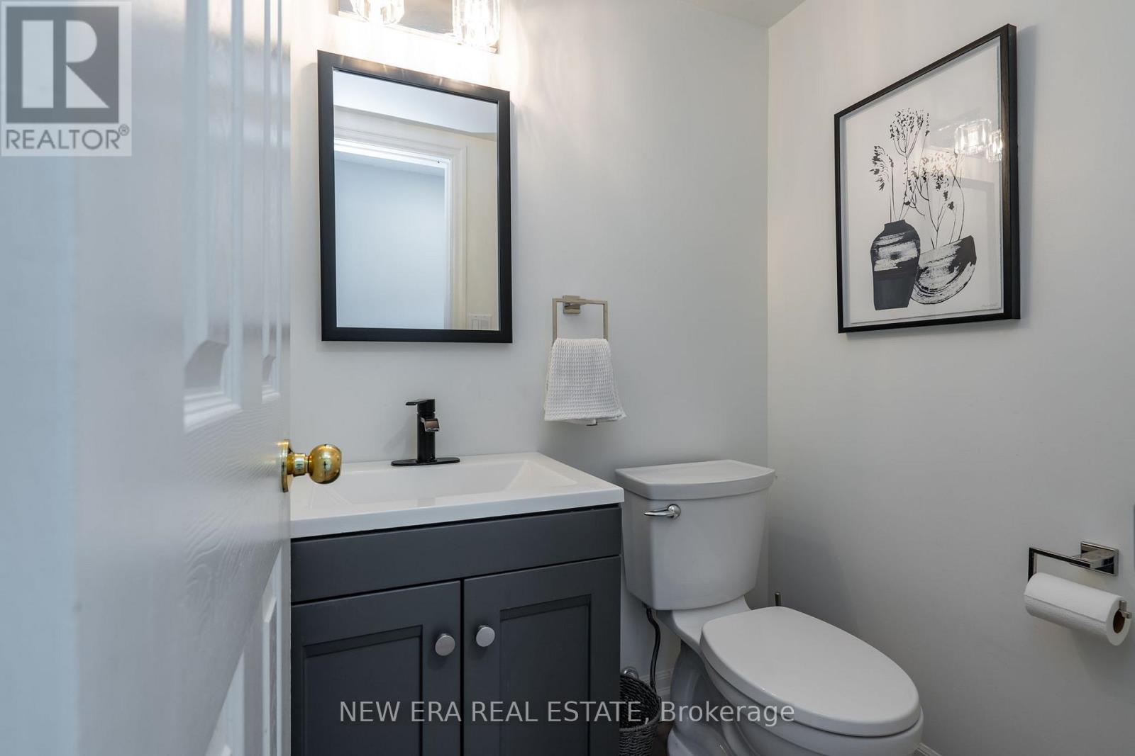 25 Berkindale Court, Brampton, Ontario  L6Y 5G1 - Photo 5 - W13752646