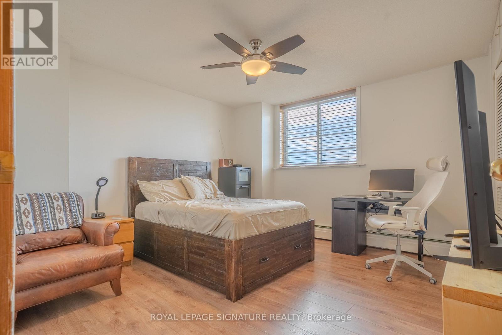 1608 - 975 Warwick Court, Burlington, Ontario  L7T 3Z7 - Photo 17 - W13752658