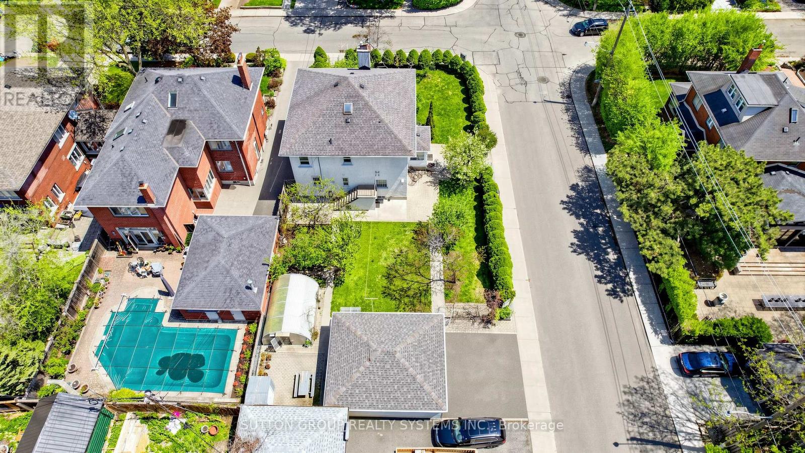 114 Rosemount Avenue, Toronto, Ontario  M6H 2M7 - Photo 27 - W13752662