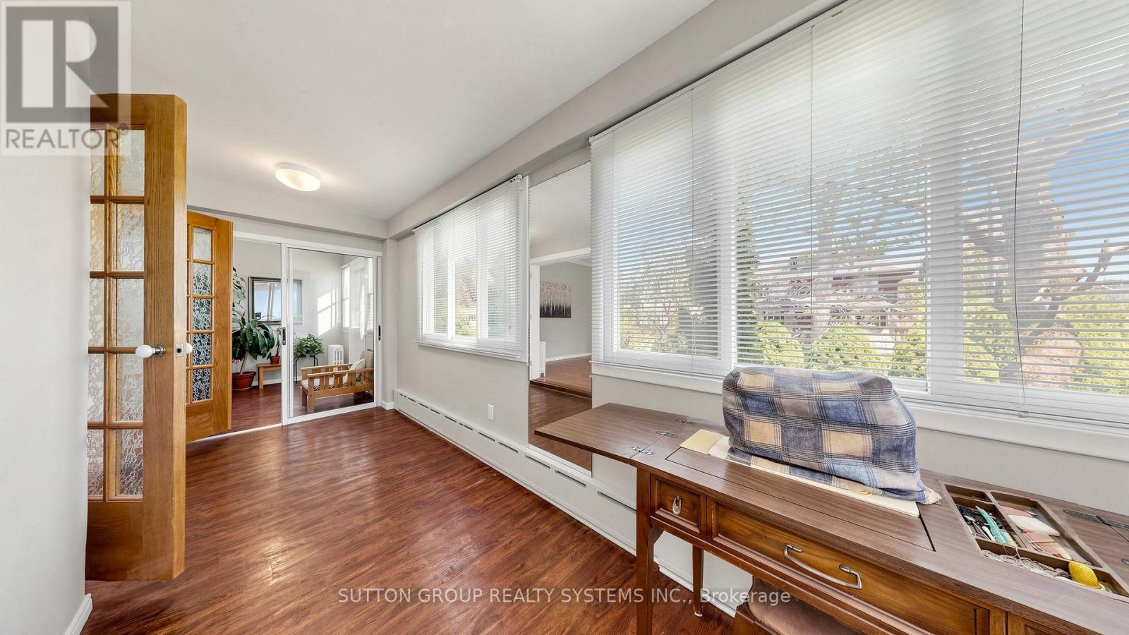 114 Rosemount Avenue, Toronto, Ontario  M6H 2M7 - Photo 6 - W13752662