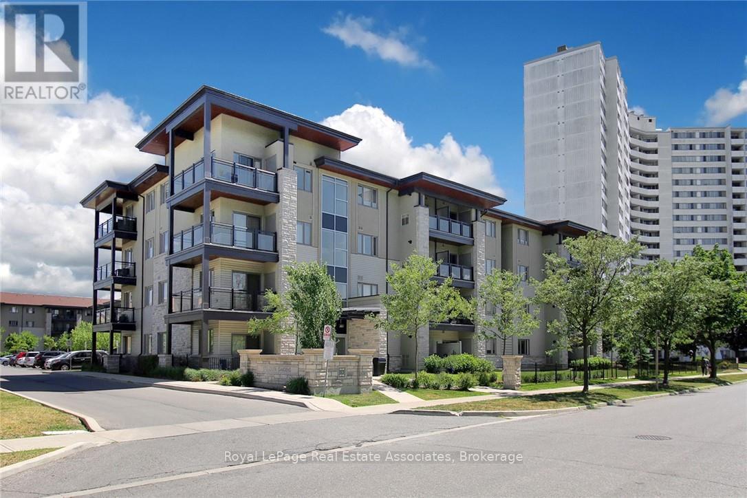 327 - 570 LOLITA GARDENS, Mississauga, Ontario