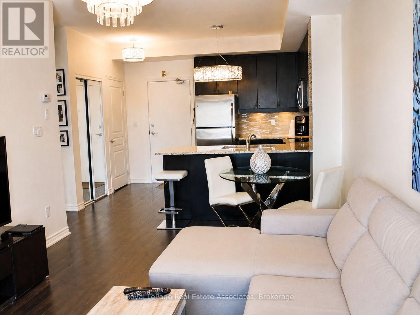327 - 570 Lolita Gardens, Mississauga, Ontario  L5A 0A1 - Photo 7 - W13752680
