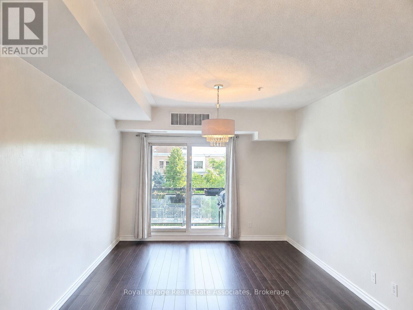 327 - 570 Lolita Gardens, Mississauga, Ontario  L5A 0A1 - Photo 8 - W13752680
