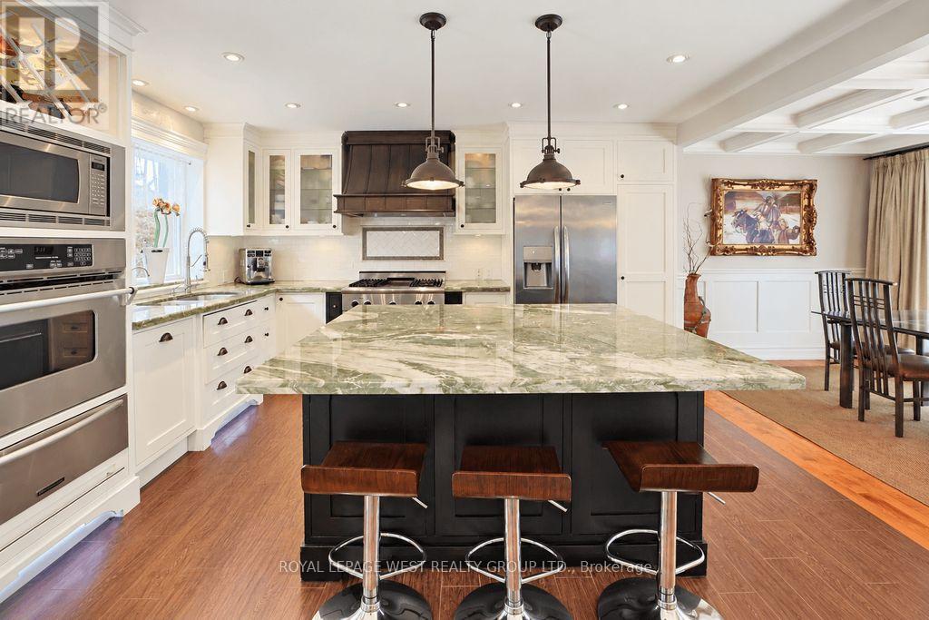 1422 Rebecca Street, Oakville, Ontario  L6L 1Z5 - Photo 19 - W13752704
