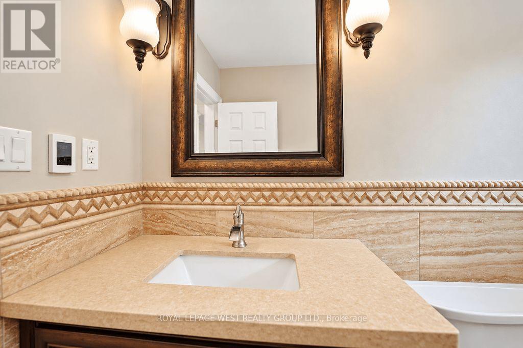 1422 Rebecca Street, Oakville, Ontario  L6L 1Z5 - Photo 27 - W13752704