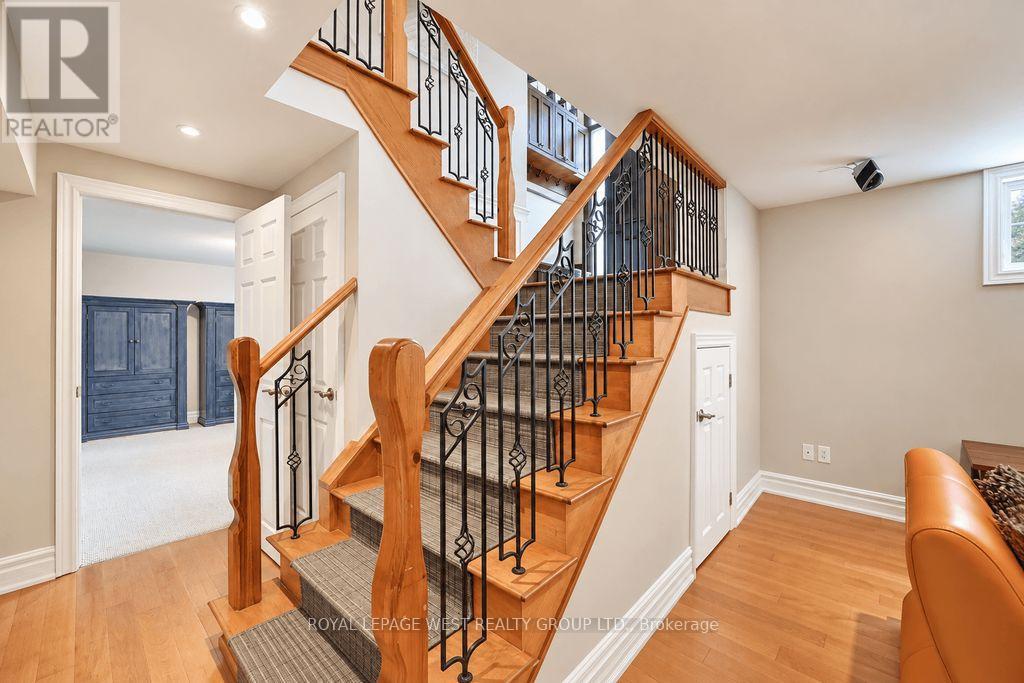 1422 Rebecca Street, Oakville, Ontario  L6L 1Z5 - Photo 30 - W13752704