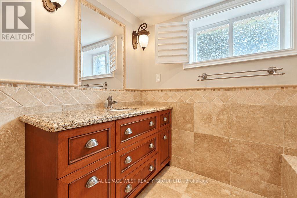 1422 Rebecca Street, Oakville, Ontario  L6L 1Z5 - Photo 35 - W13752704