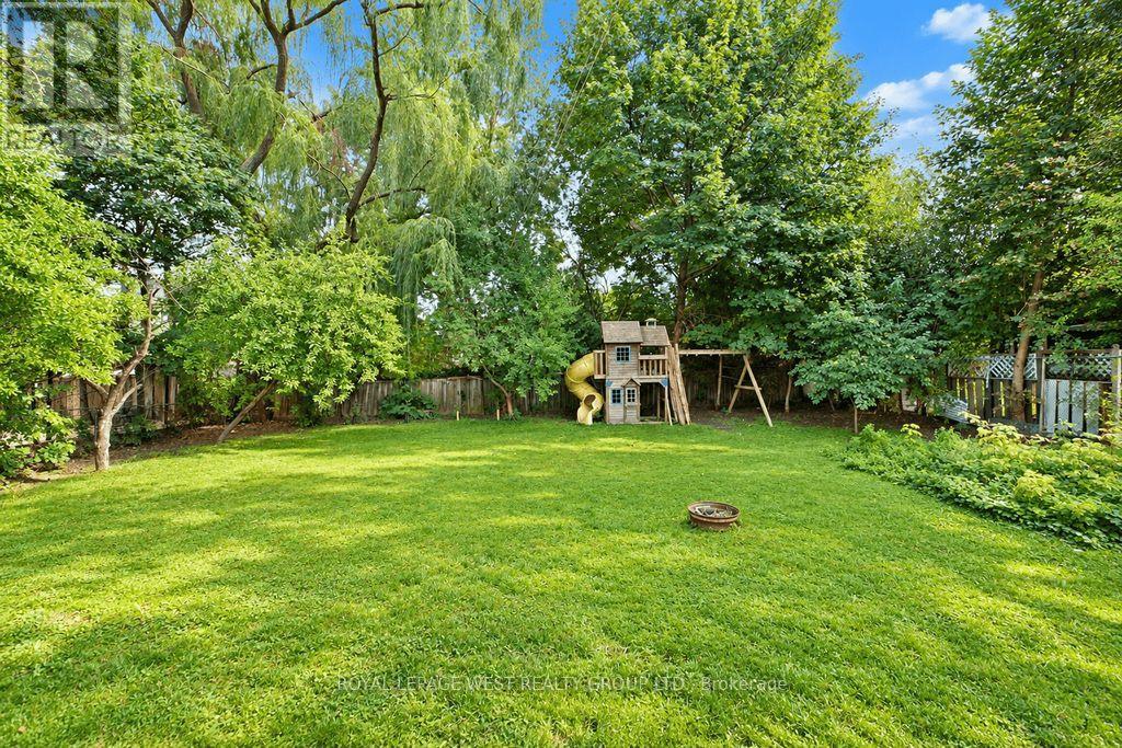 1422 Rebecca Street, Oakville, Ontario  L6L 1Z5 - Photo 49 - W13752704