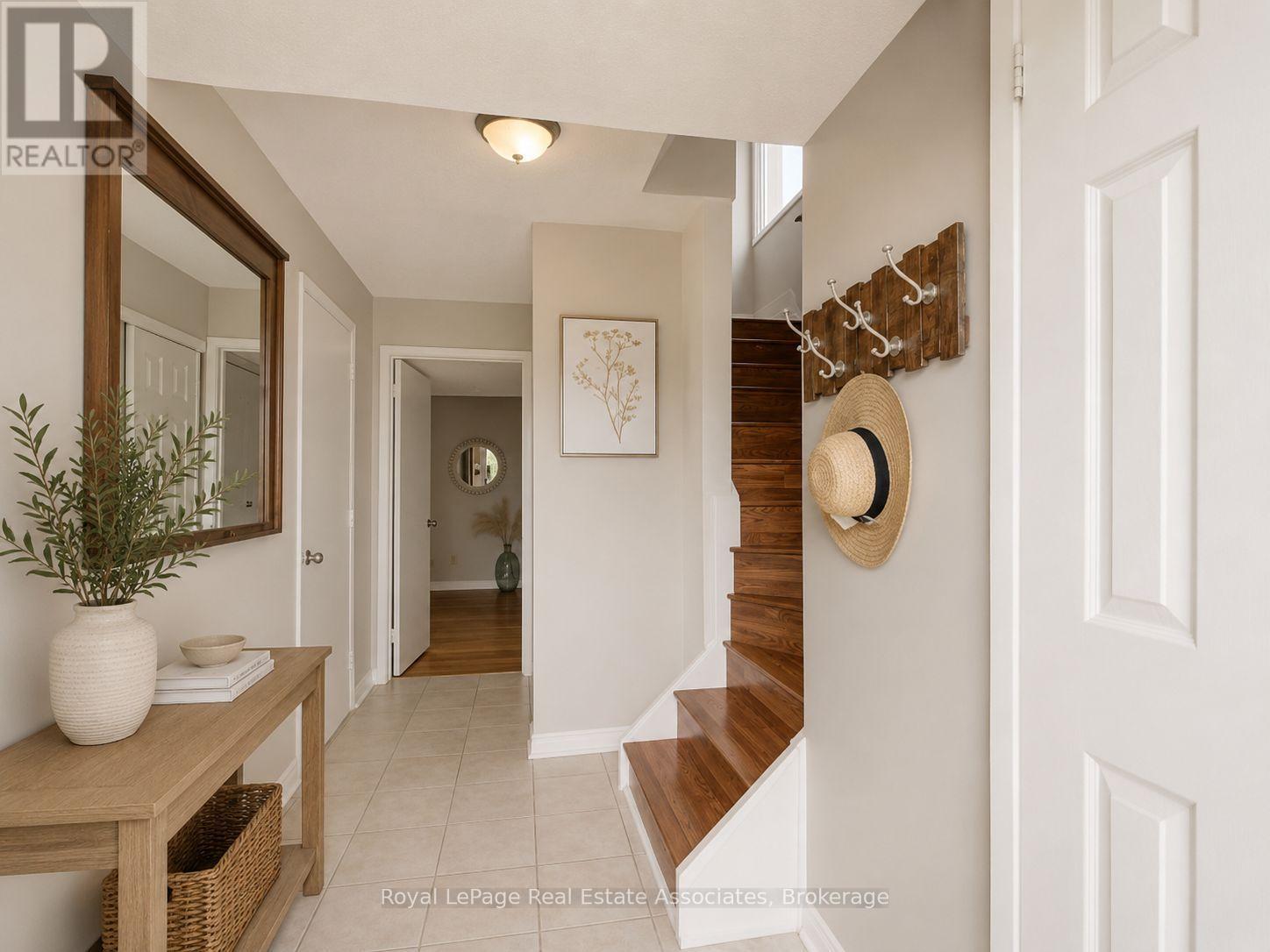 65 - 3345 Silverado Drive, Mississauga, Ontario  L5A 3Y8 - Photo 2 - W13752758
