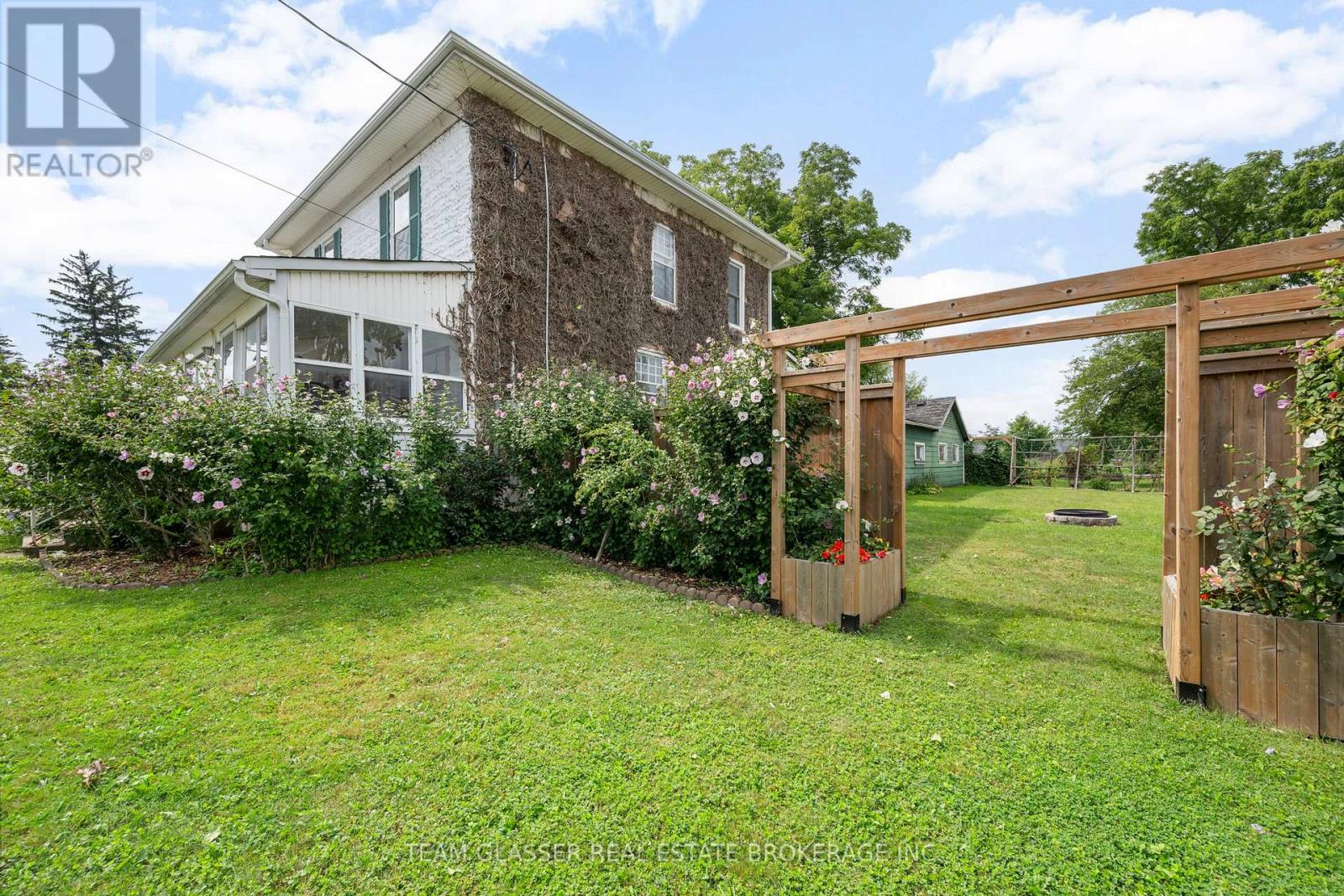 151 Main Street, North Middlesex, Ontario  N0M 2K0 - Photo 3 - X13750926