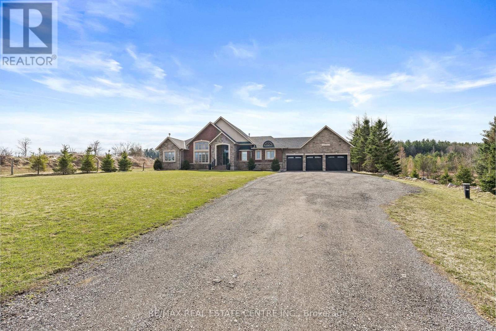 9677 Tenth Side Road, Erin, Ontario  N0B 1T0 - Photo 3 - X13752446