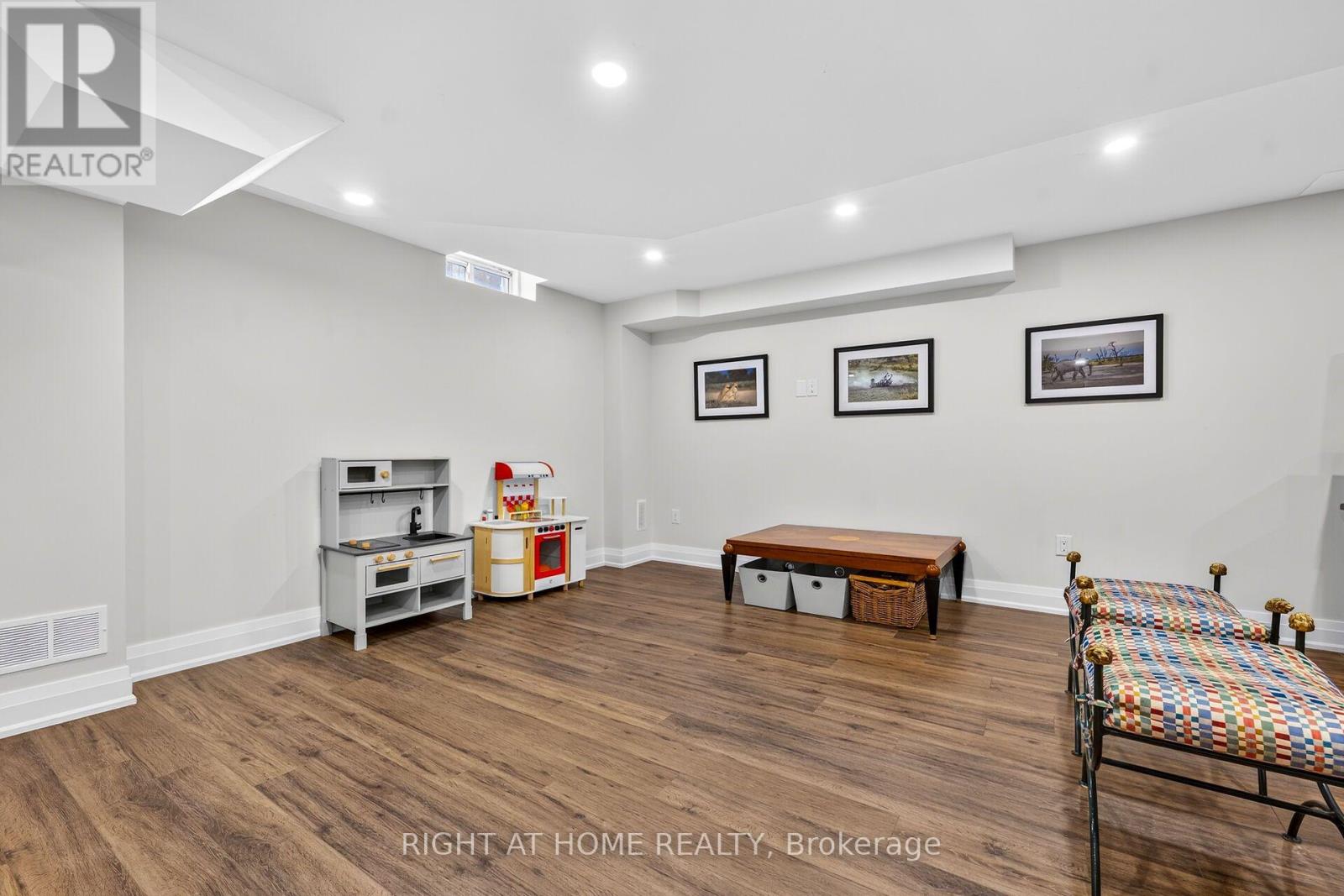 12 Fiddlehead Crescent, Hamilton, Ontario  L8B 0X8 - Photo 37 - X13752516