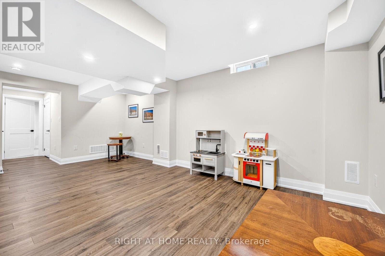 12 Fiddlehead Crescent, Hamilton, Ontario  L8B 0X8 - Photo 38 - X13752516
