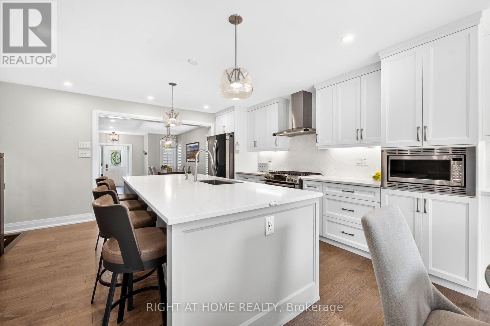 12 Fiddlehead Crescent, Hamilton, Ontario  L8B 0X8 - Photo 9 - X13752516