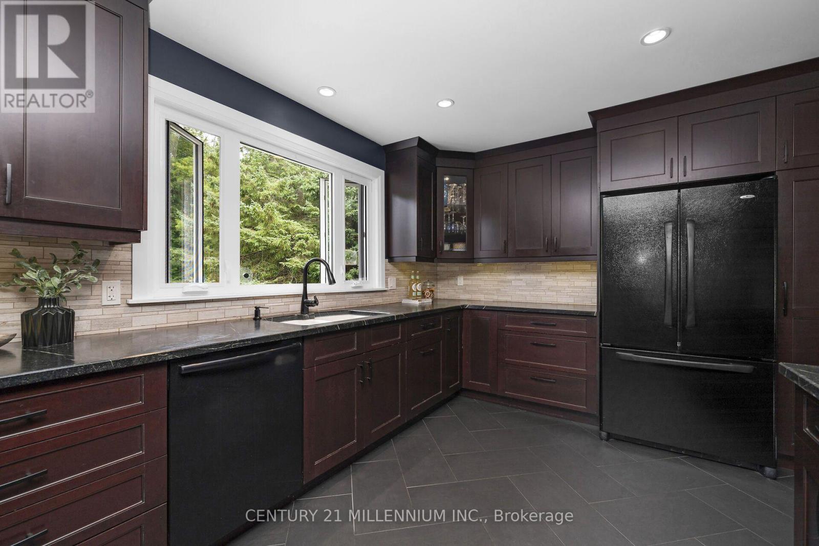 17 Erin Heights Drive, Erin, Ontario  N0B 1T0 - Photo 14 - X13752532