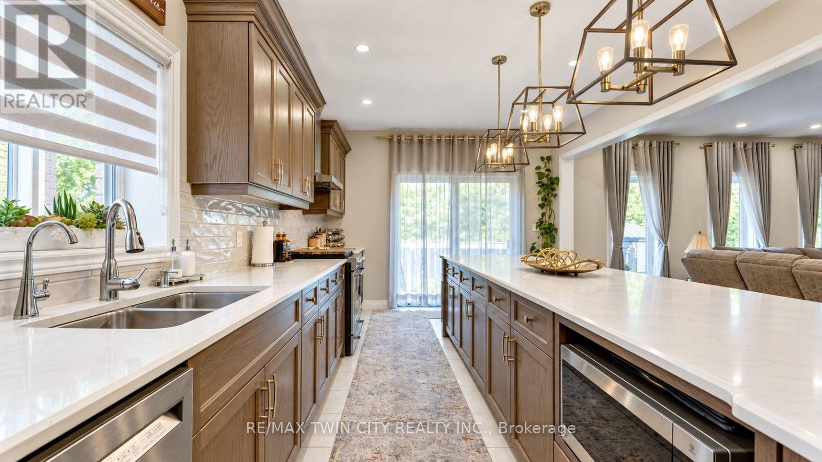 49 Scots Pine Trail, Kitchener, Ontario  N2R 0N6 - Photo 10 - X13752582