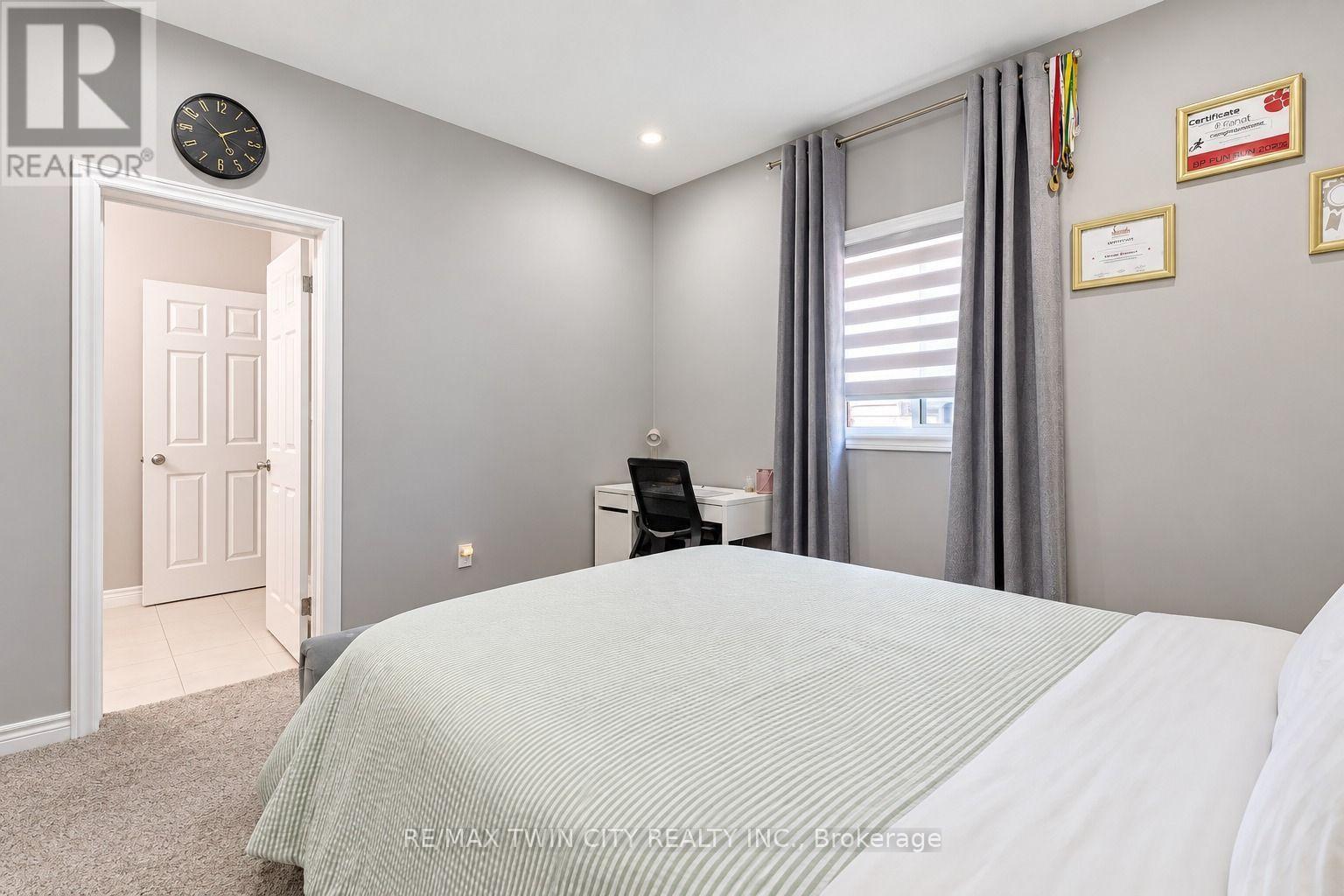 49 Scots Pine Trail, Kitchener, Ontario  N2R 0N6 - Photo 25 - X13752582