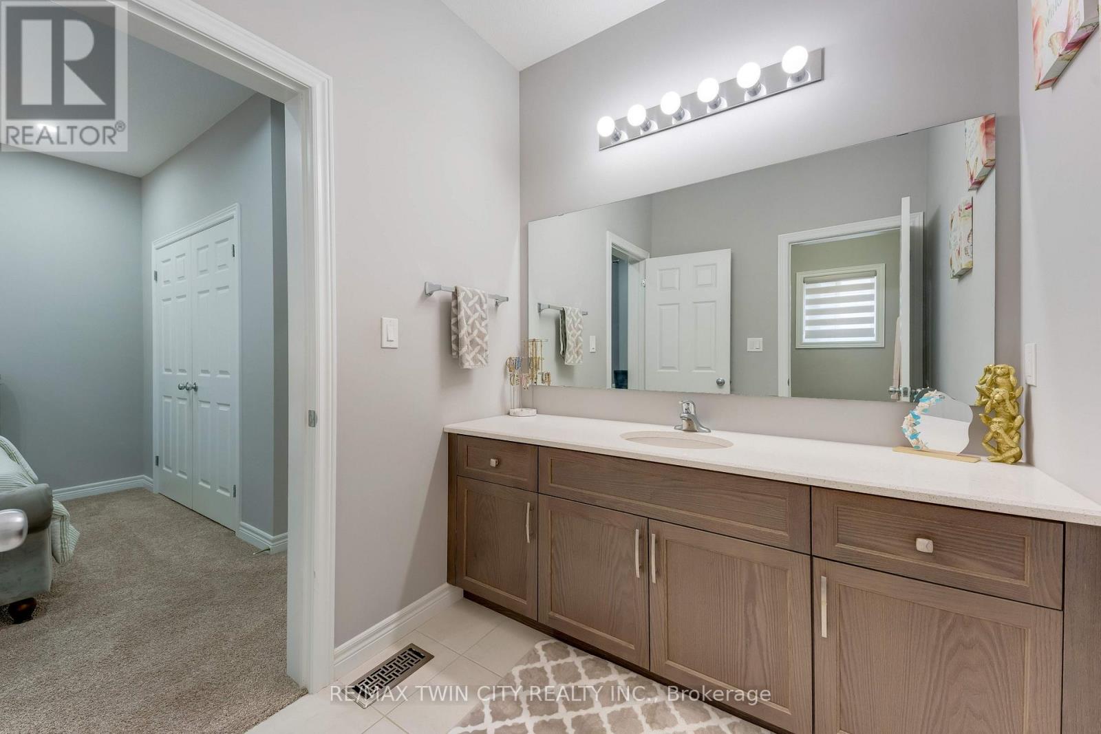 49 Scots Pine Trail, Kitchener, Ontario  N2R 0N6 - Photo 27 - X13752582