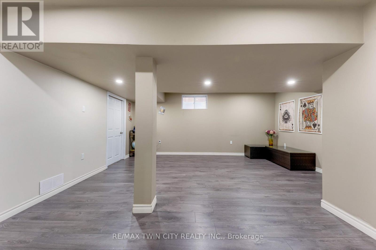 49 Scots Pine Trail, Kitchener, Ontario  N2R 0N6 - Photo 38 - X13752582