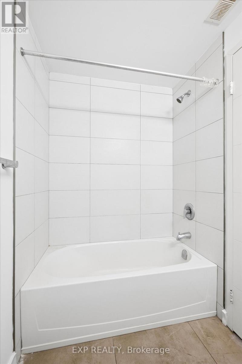 H204 - 62 Balsam Street, Waterloo, Ontario  N2L 3H2 - Photo 24 - X13752700