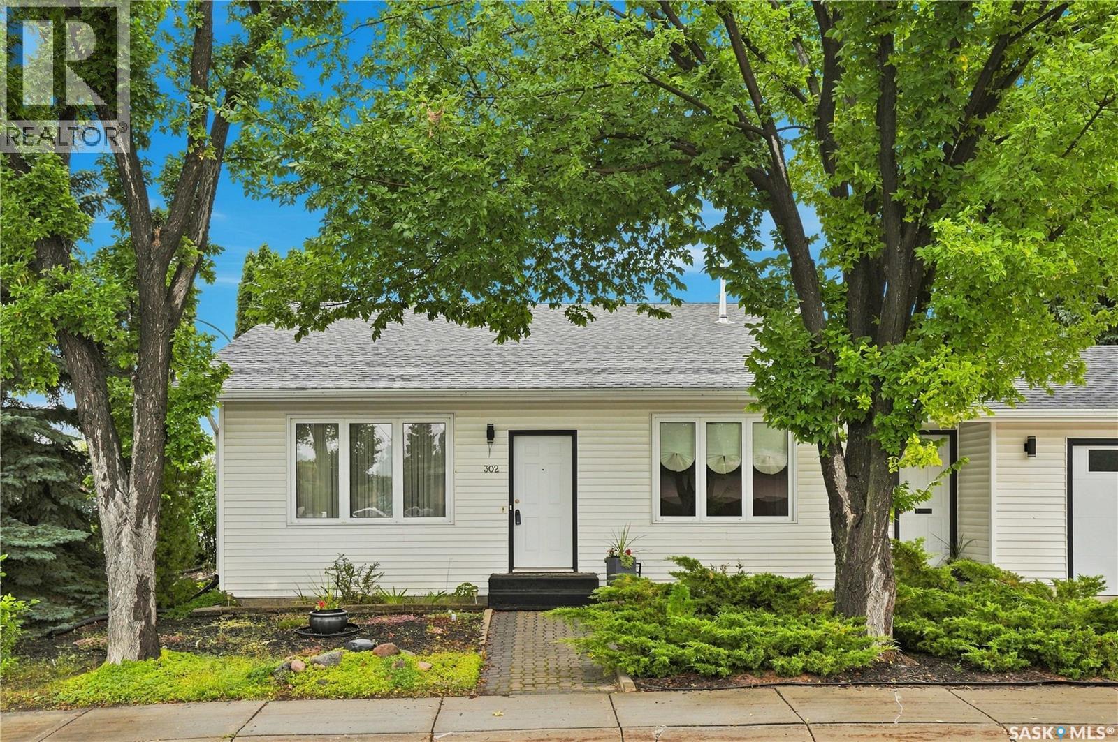 302 Nemeiben Road, Saskatoon, Saskatchewan  S7J 4S7 - Photo 1 - SK047759