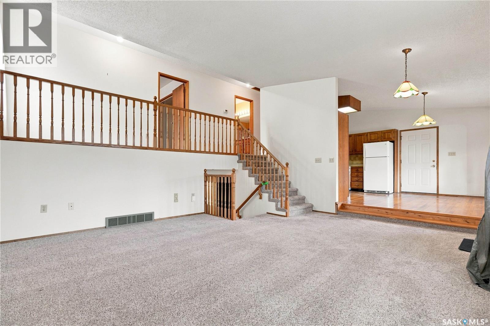 302 Nemeiben Road, Saskatoon, Saskatchewan  S7J 4S7 - Photo 7 - SK047759