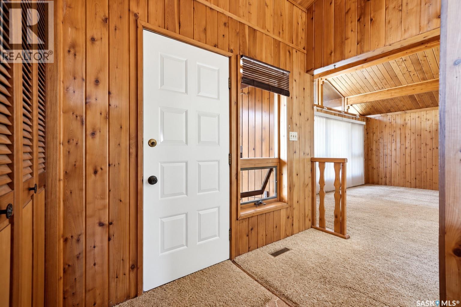 45 Miller Crescent E, Lumsden, Saskatchewan  S0G 3C0 - Photo 3 - SK047692
