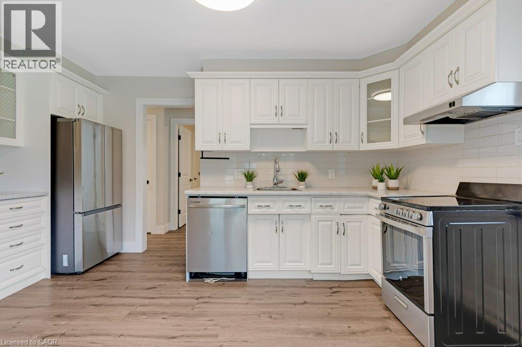 290 Melrose Avenue, Kitchener, Ontario  N2H 2C1 - Photo 7 - 40850529