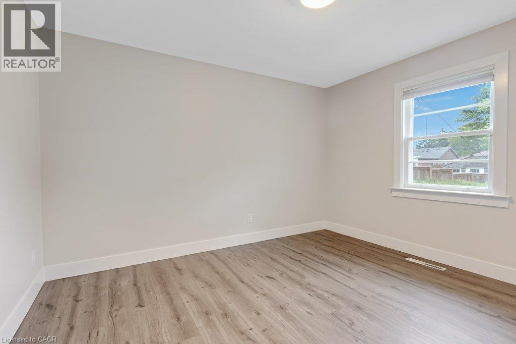 290 Melrose Avenue, Kitchener, Ontario  N2H 2C1 - Photo 16 - 40850529