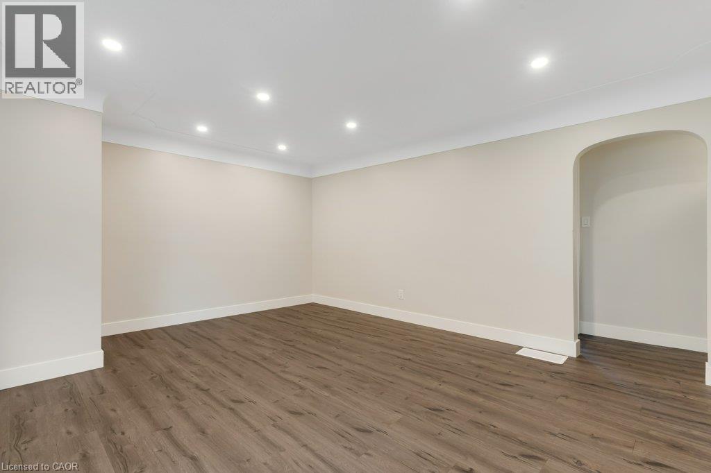 290 Melrose Avenue, Kitchener, Ontario  N2H 2C1 - Photo 8 - 40850529