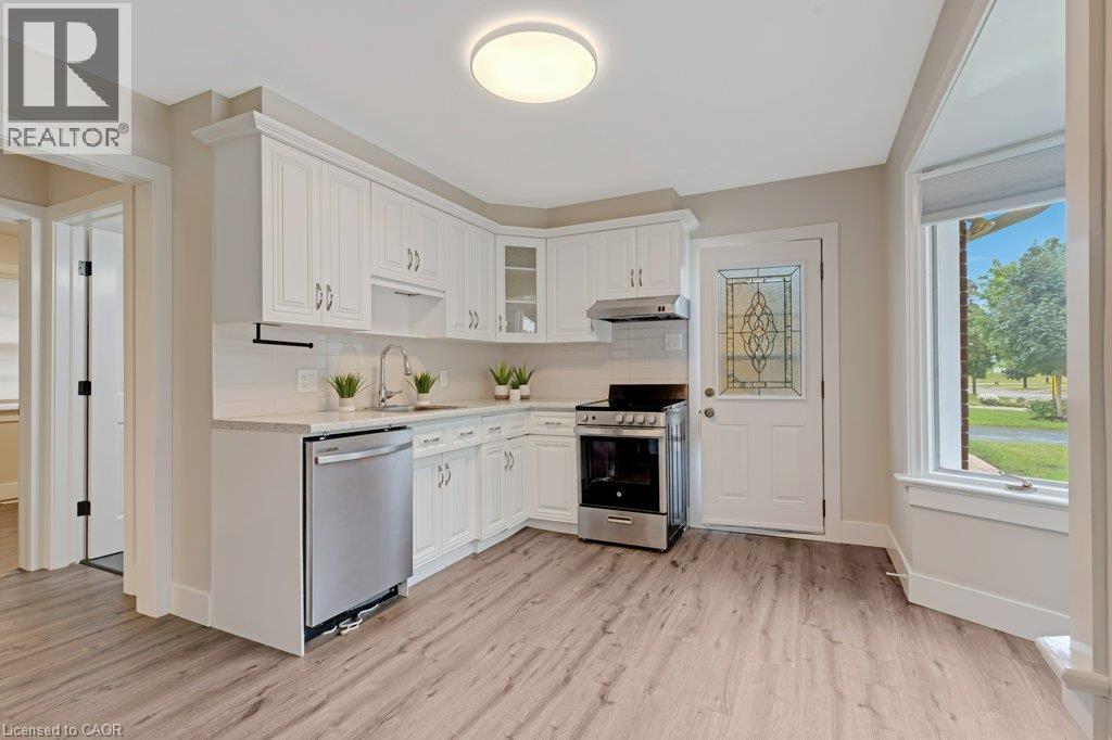 290 Melrose Avenue, Kitchener, Ontario  N2H 2C1 - Photo 3 - 40850529