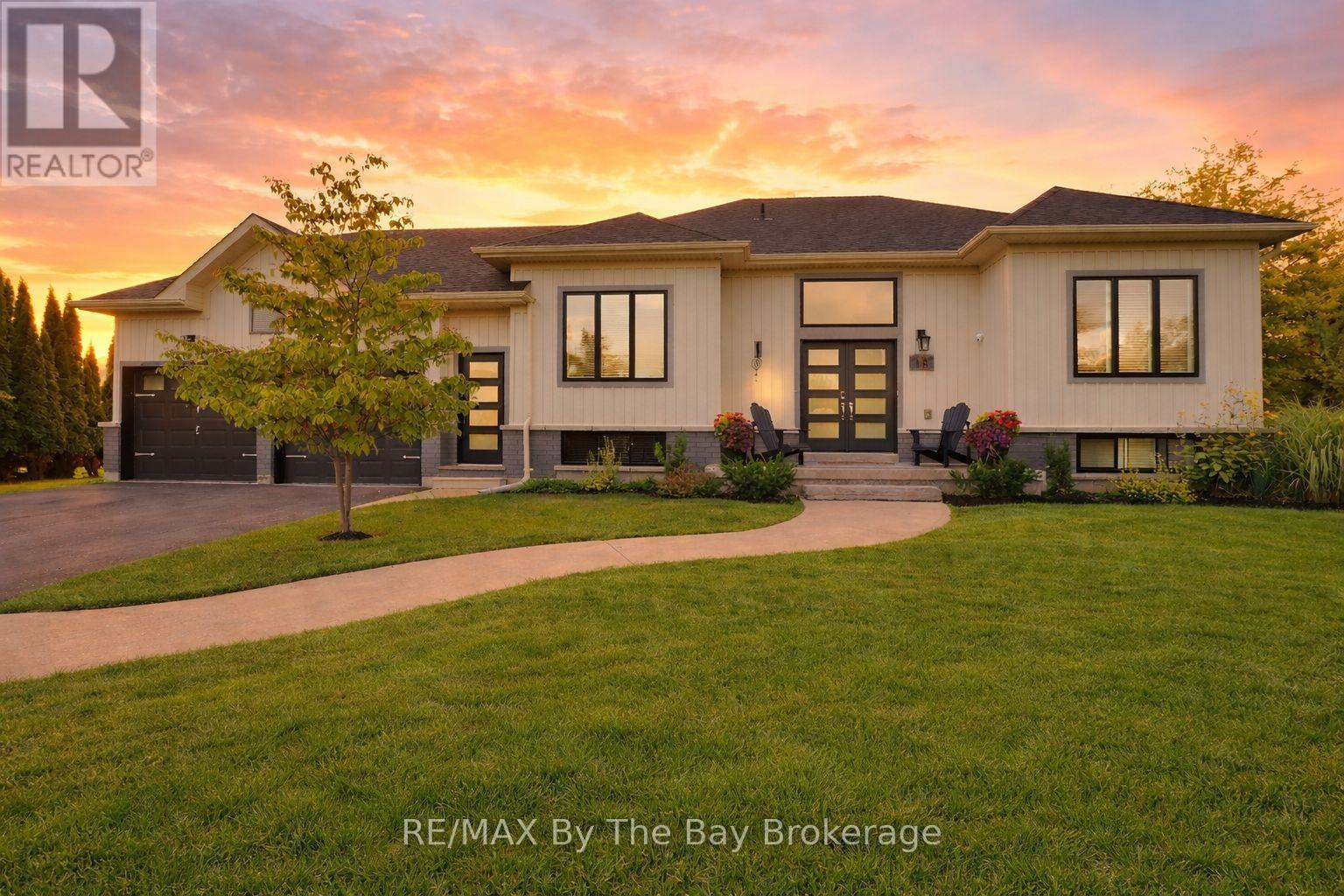18 MAPLE DRIVE, Wasaga Beach, Ontario